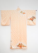 Charger l&#39;image dans la galerie, Kimono orange clair au motif de bambous
